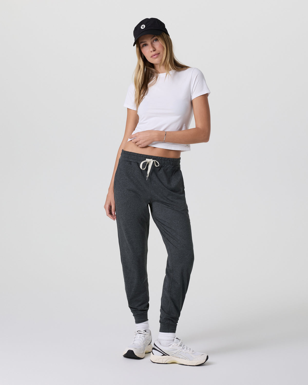 Women Vuori Performance Jogger Women's Charcoal Joggers
