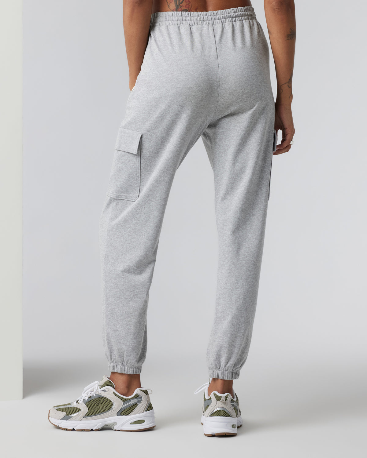 Women Vuori Boyfriend Cargo Sweatpant Pale Grey Heather