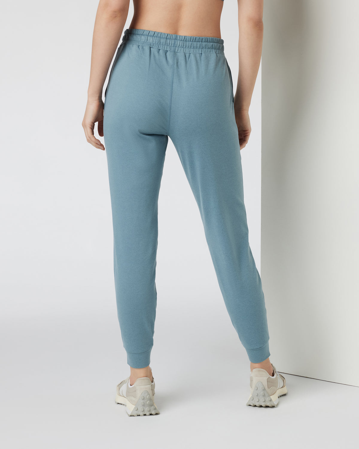 Women Vuori Performance Jogger - Long Smoke Blue Heather