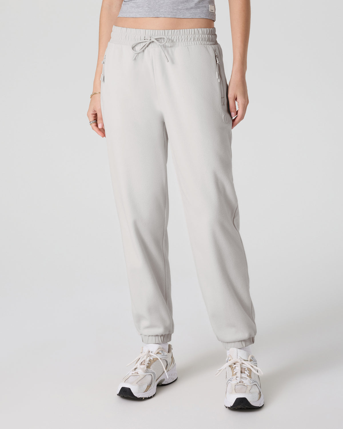 Women Vuori Women's Aspen Jogger Salt Fleece Joggers