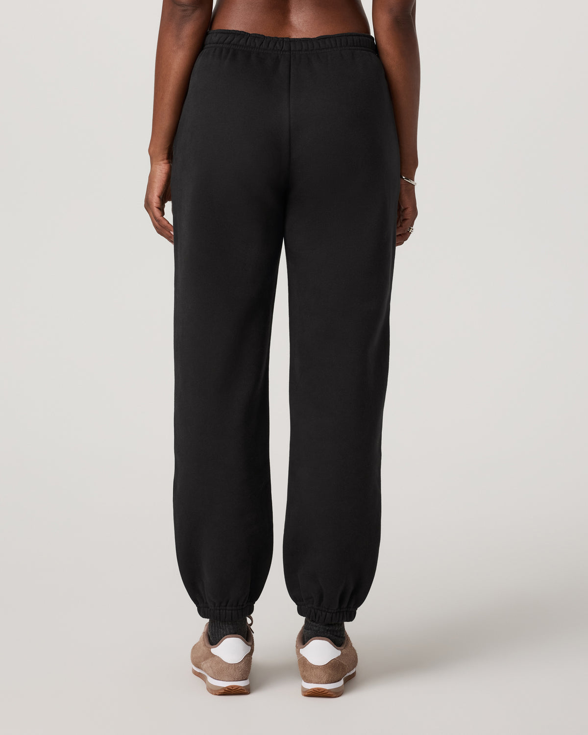 Women Vuori Women's Restore Classic Sweatpant - Short Washed Black