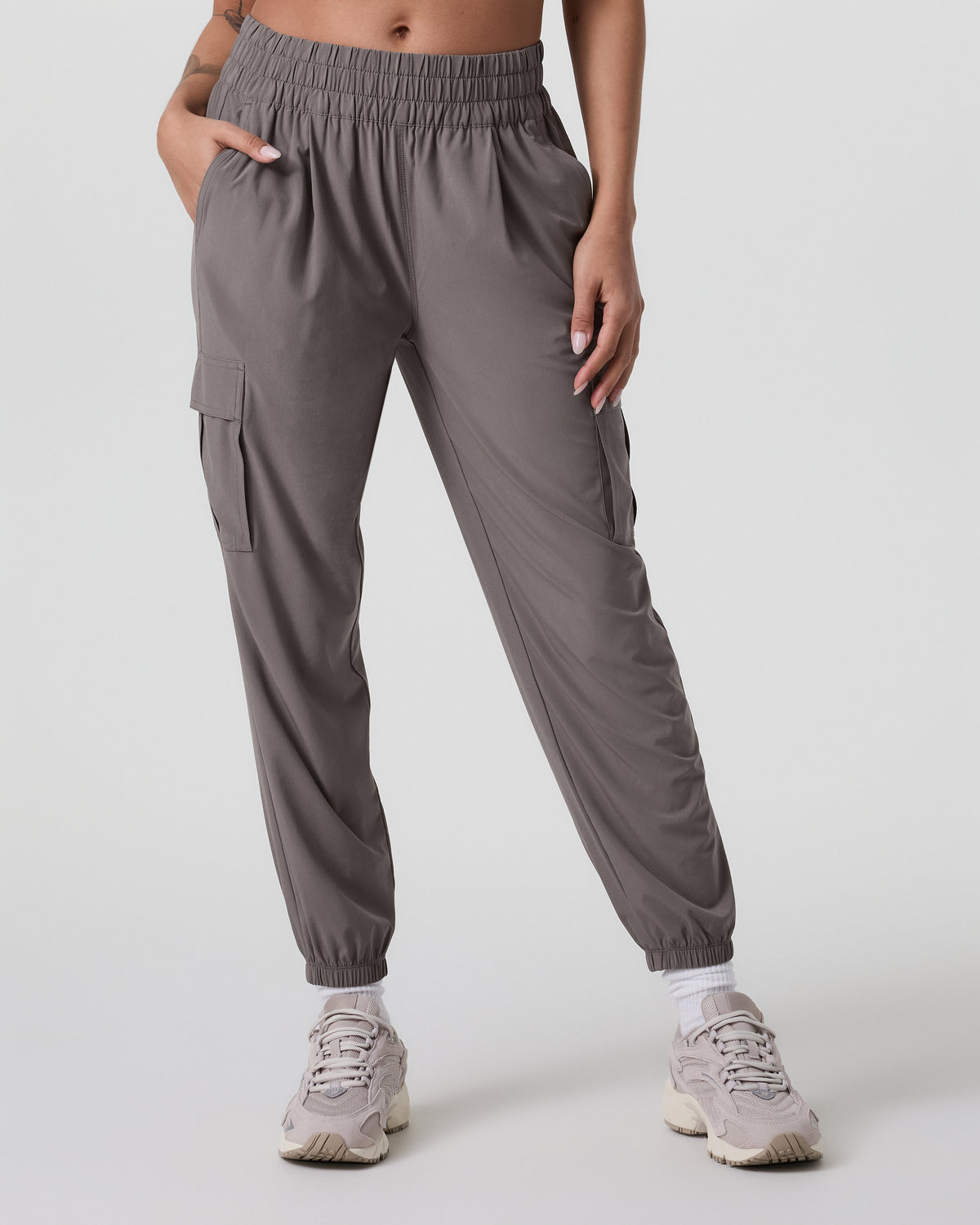Women Vuori Villa Cargo Jogger Chia Lightweight Joggers