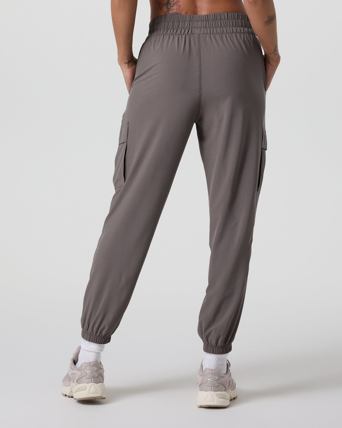 Women Vuori Villa Cargo Jogger Chia Lightweight Joggers