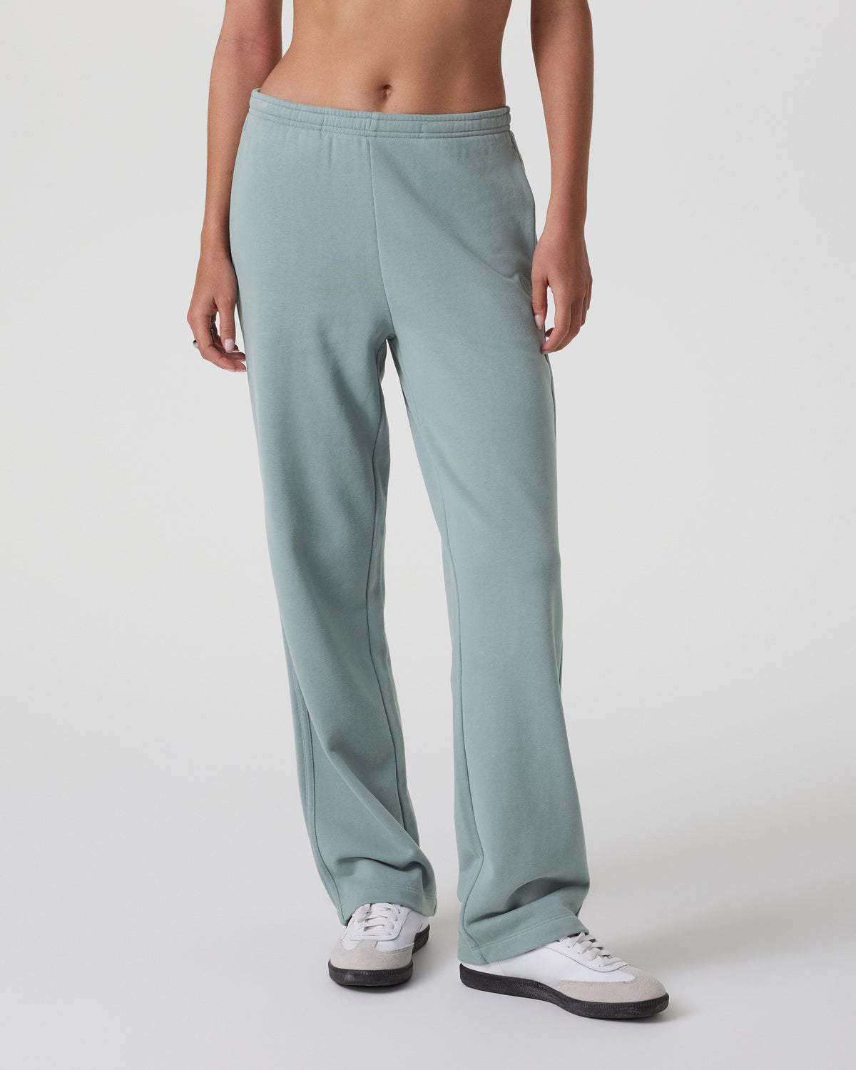 Women Vuori Sedona Straight Leg Sweatpant Mist