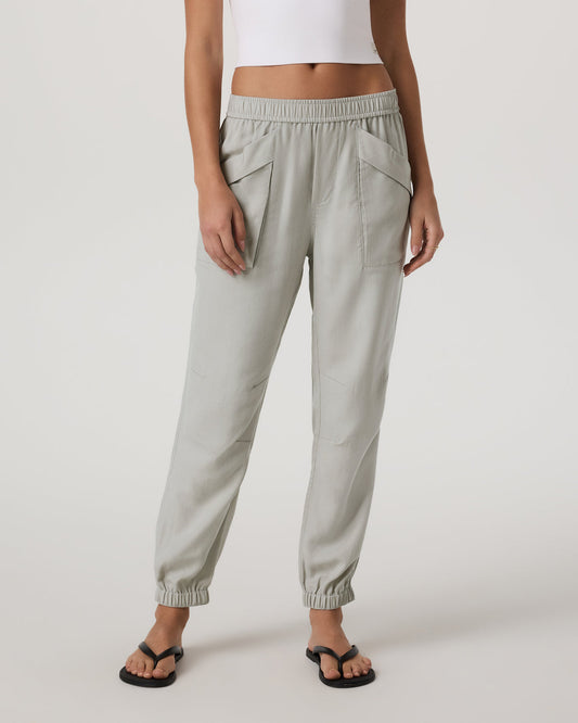 Women Vuori Trestles Twill Jogger Talc