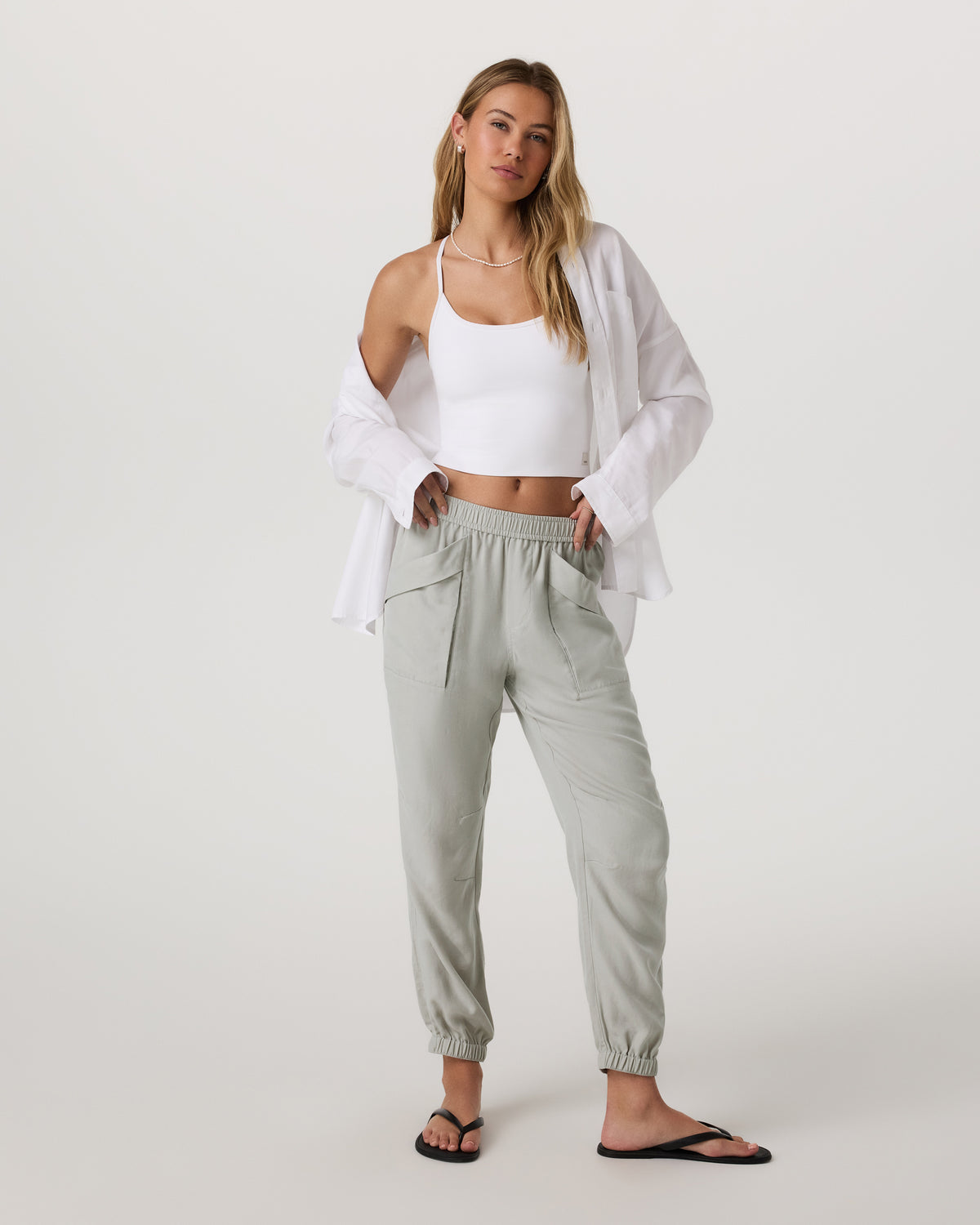 Women Vuori Trestles Twill Jogger Talc