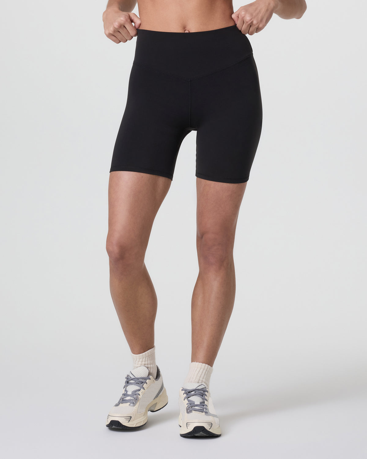 Women Vuori Vuori AllTheForm™ Short 6" Black