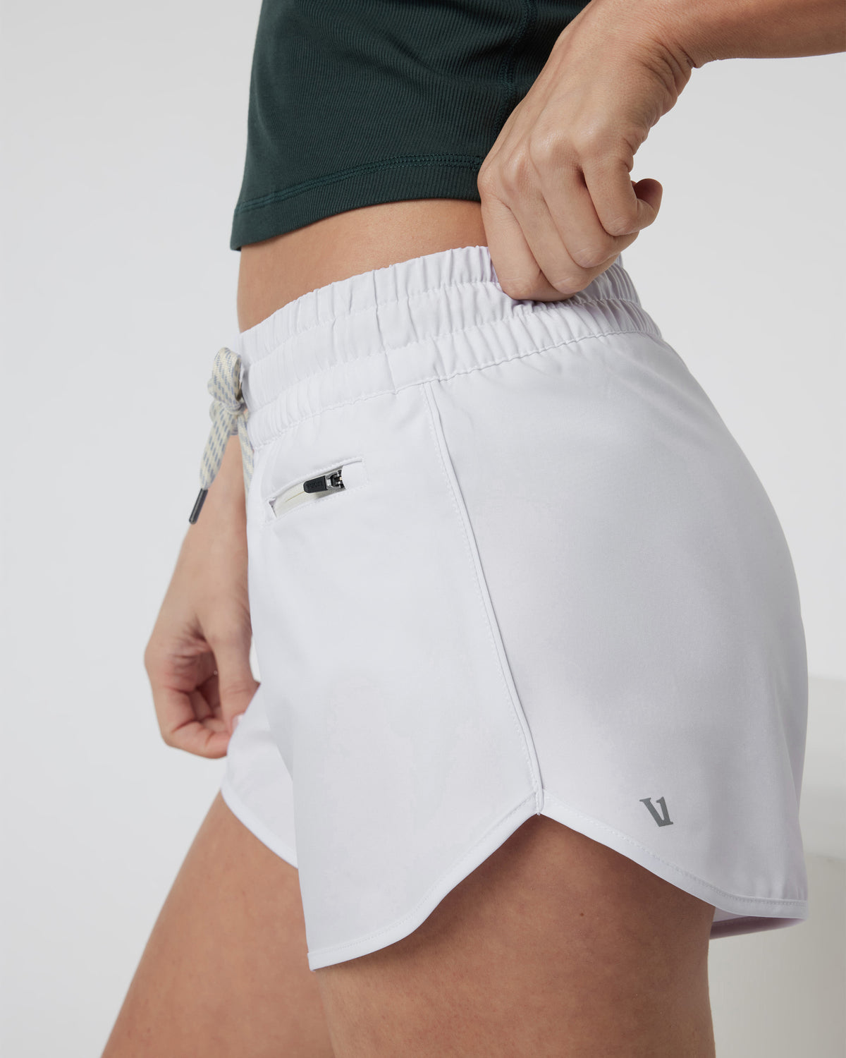 Women Vuori Clementine 4" Short 2.0 White Workout Shorts