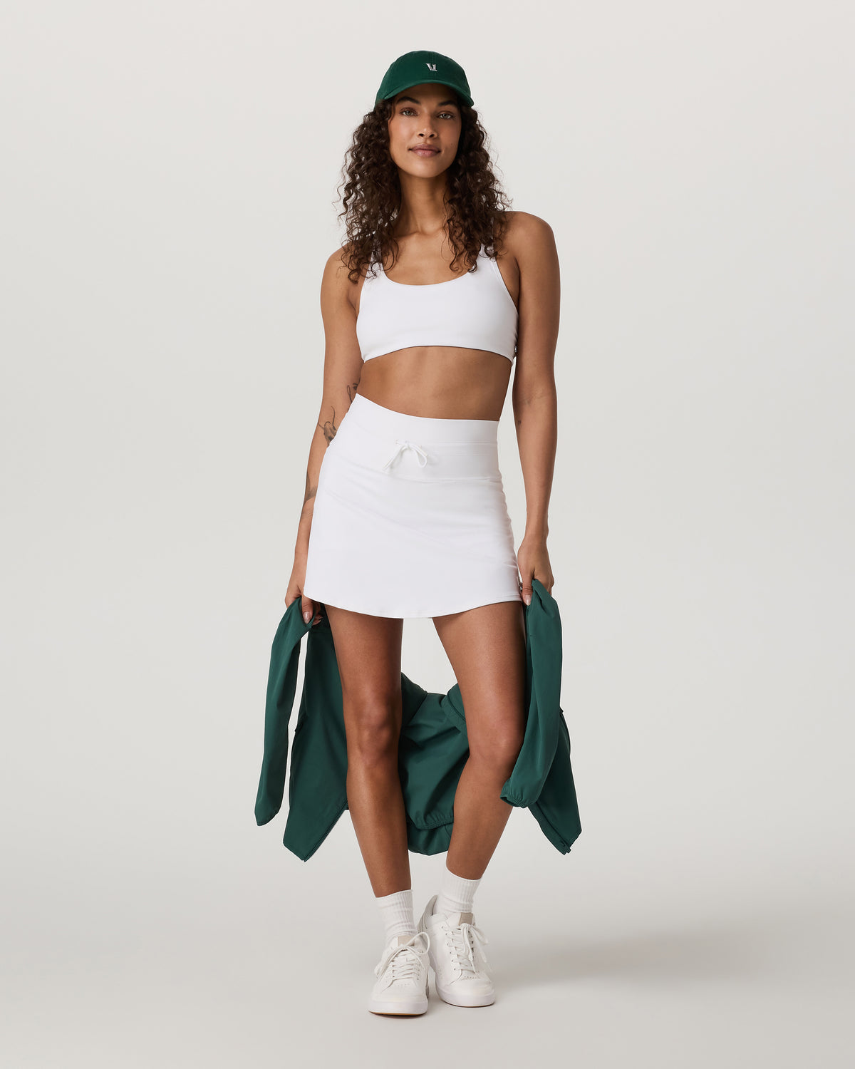 Women Vuori Daily Skirt Long 16" Women's White Performance Skirt