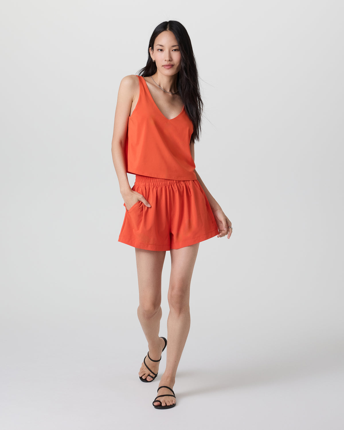 Women Vuori Villa Short Bright Poppy Lightweight Shorts