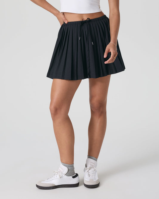 Women Vuori Clementine Pleated Skirt 15" Black