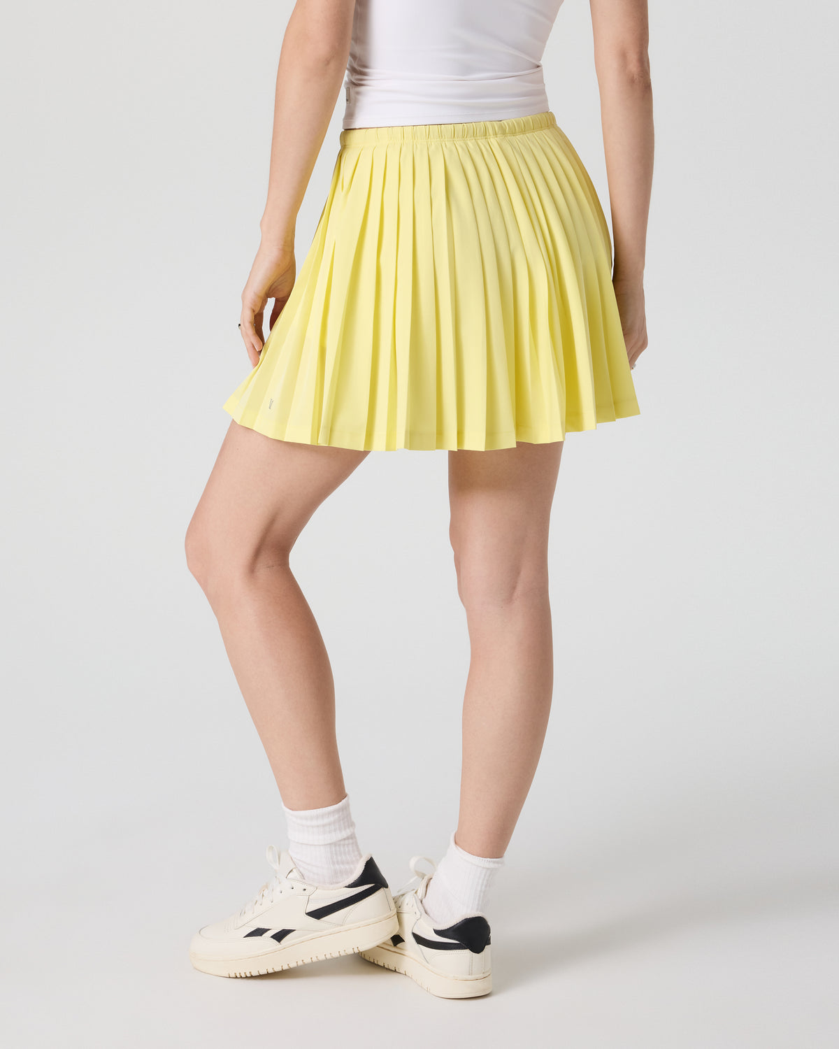 Women Vuori Clementine Pleated Skirt 15" Sunlight