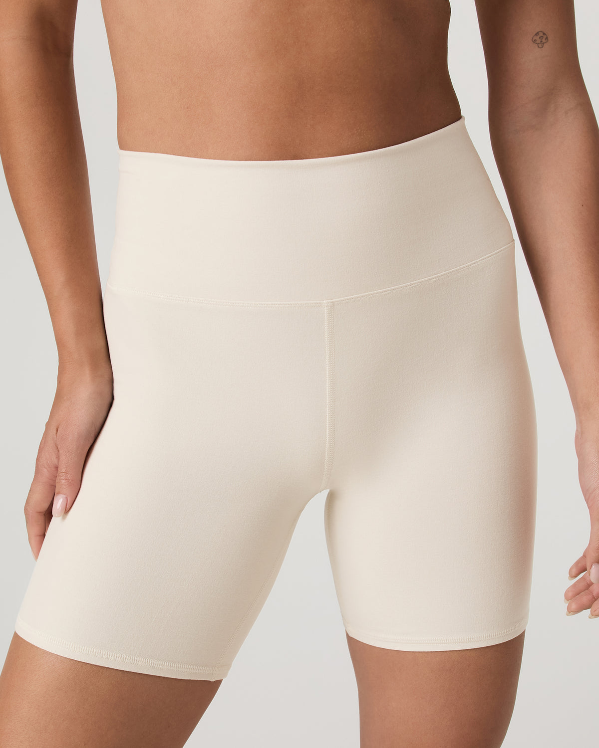 Women Vuori Clean Elevation Shorty Women's Bone Heather Shorts