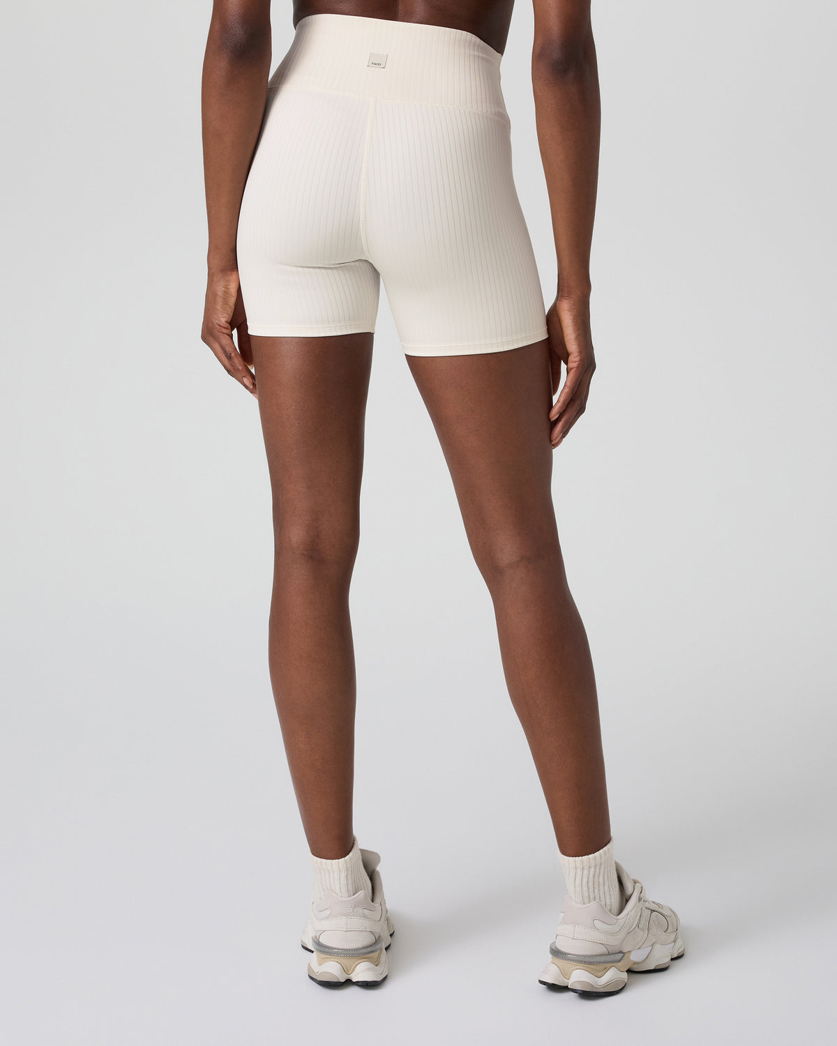 Women Vuori Inversion Rib Short Marshmallow