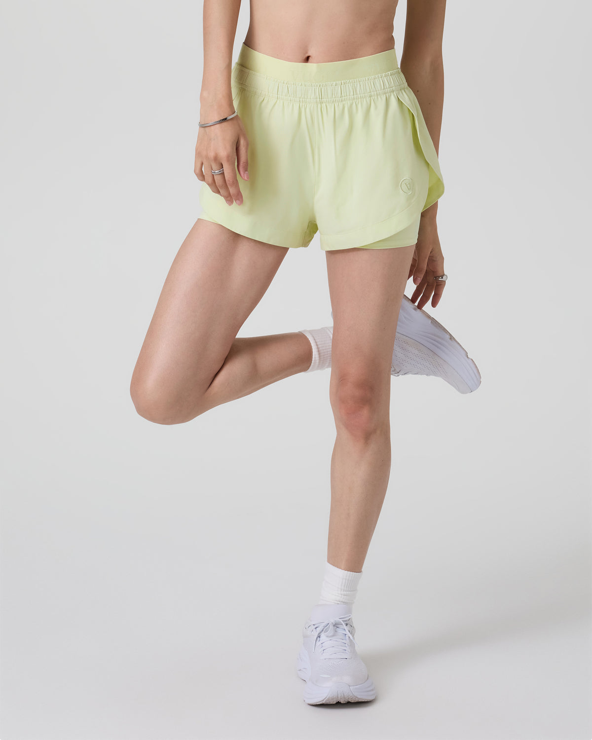 Women Vuori Luna Short 2" Women's Lemongrass Running Shorts