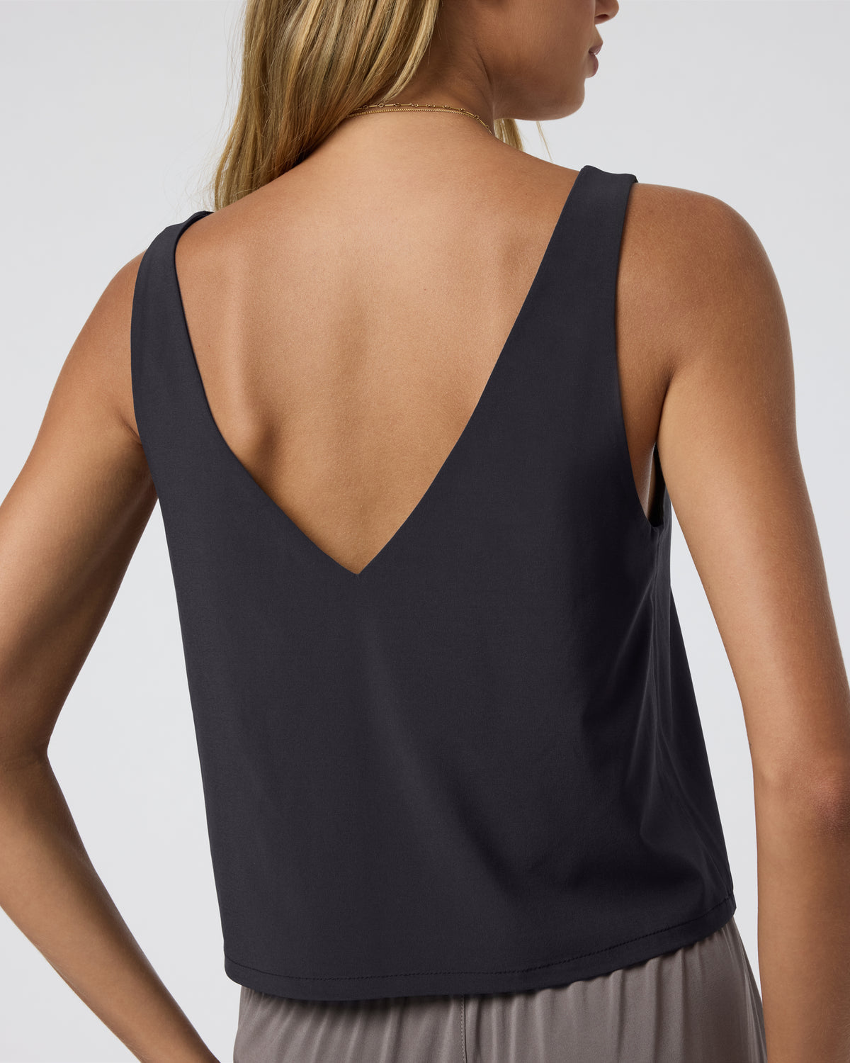 Women Vuori Villa Cropped Tank Black