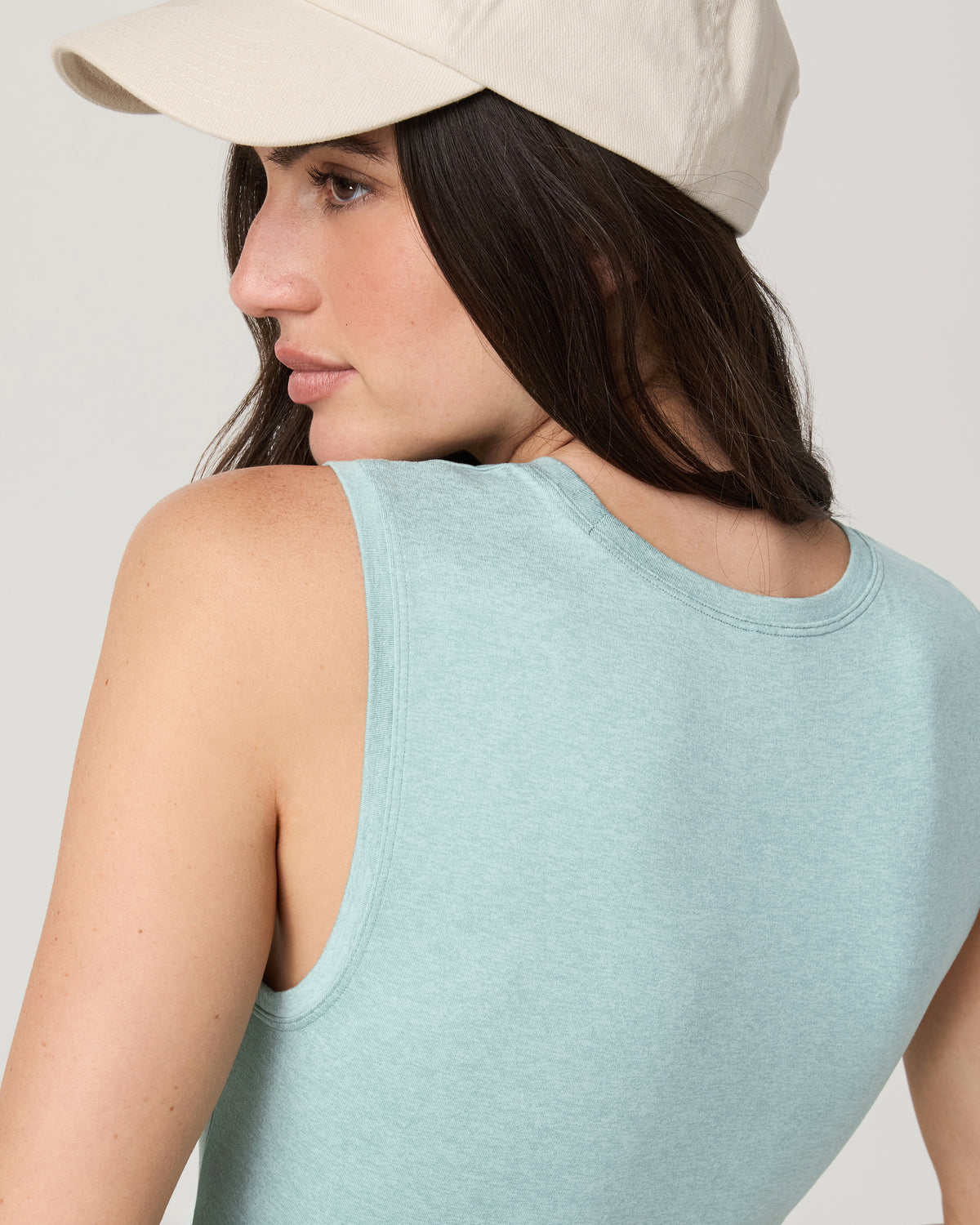 Women Vuori Halo Scoop Tank Women's Sea Spray Heather Tank Top