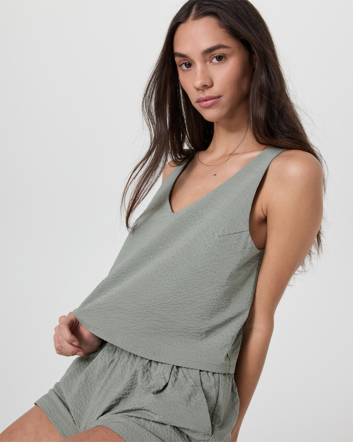 Women Vuori Villa Textured Crop Tank Laurel