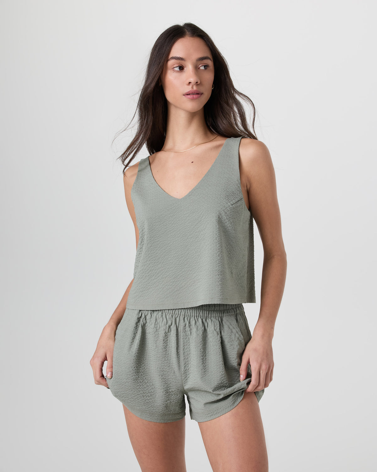 Women Vuori Villa Textured Crop Tank Laurel