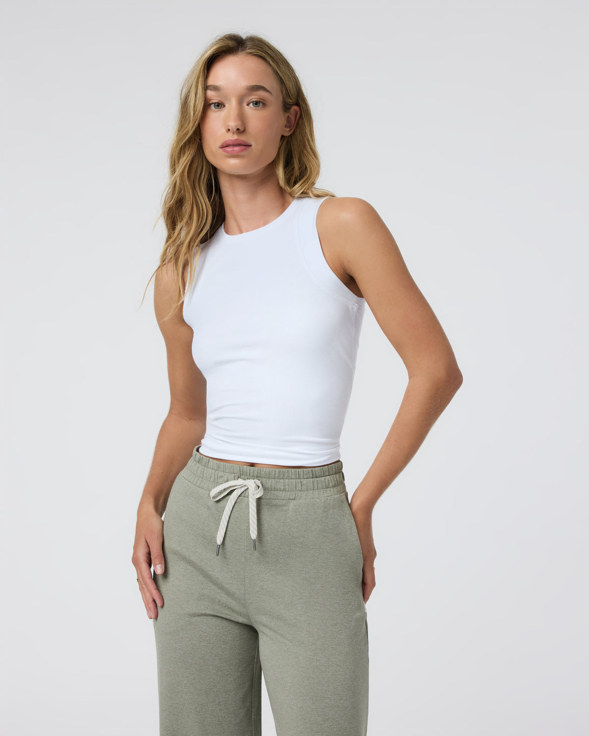 Women Vuori Pose Modern Tank White