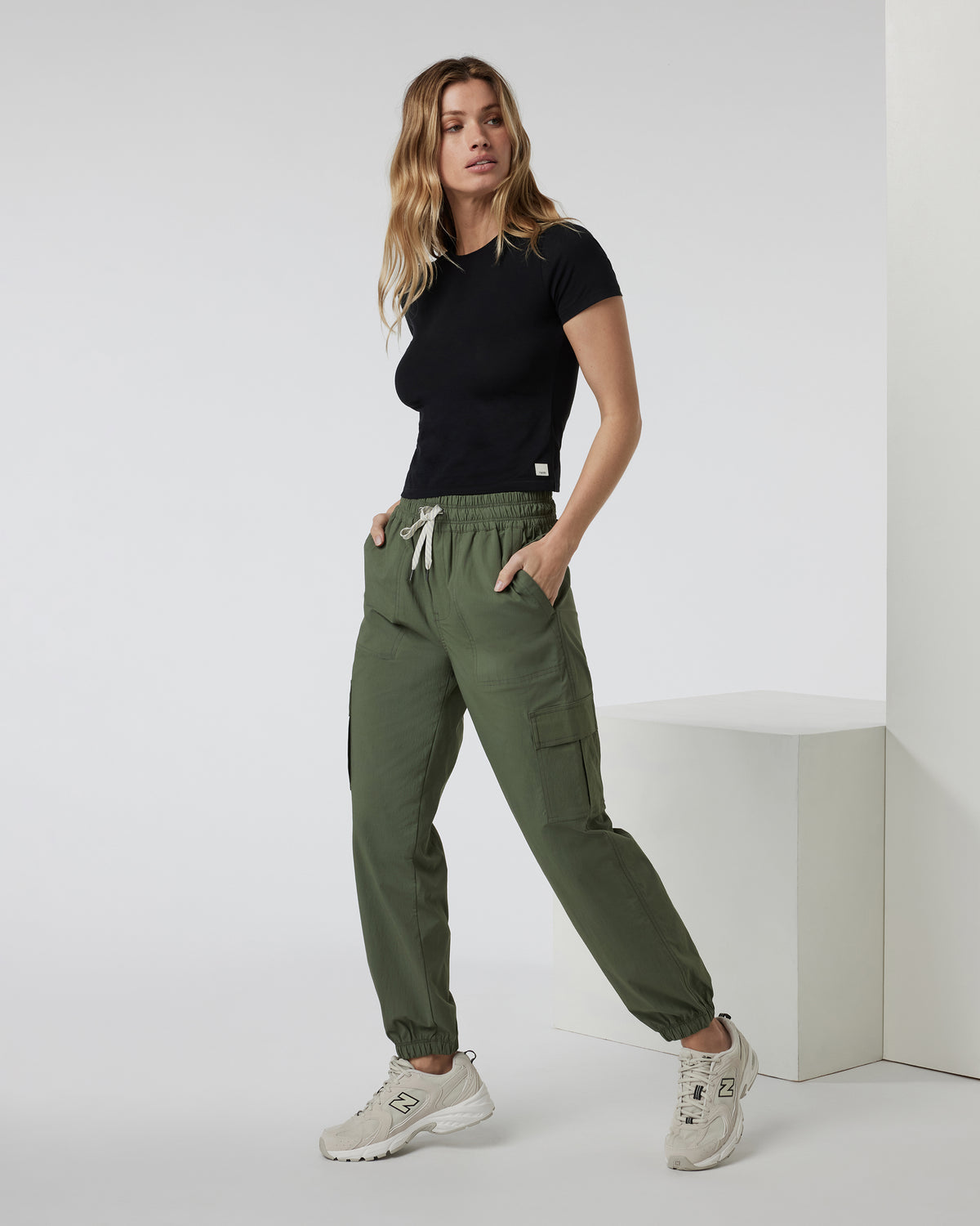 Women Vuori Feather Baby Tee Women's Black Fitted Tee