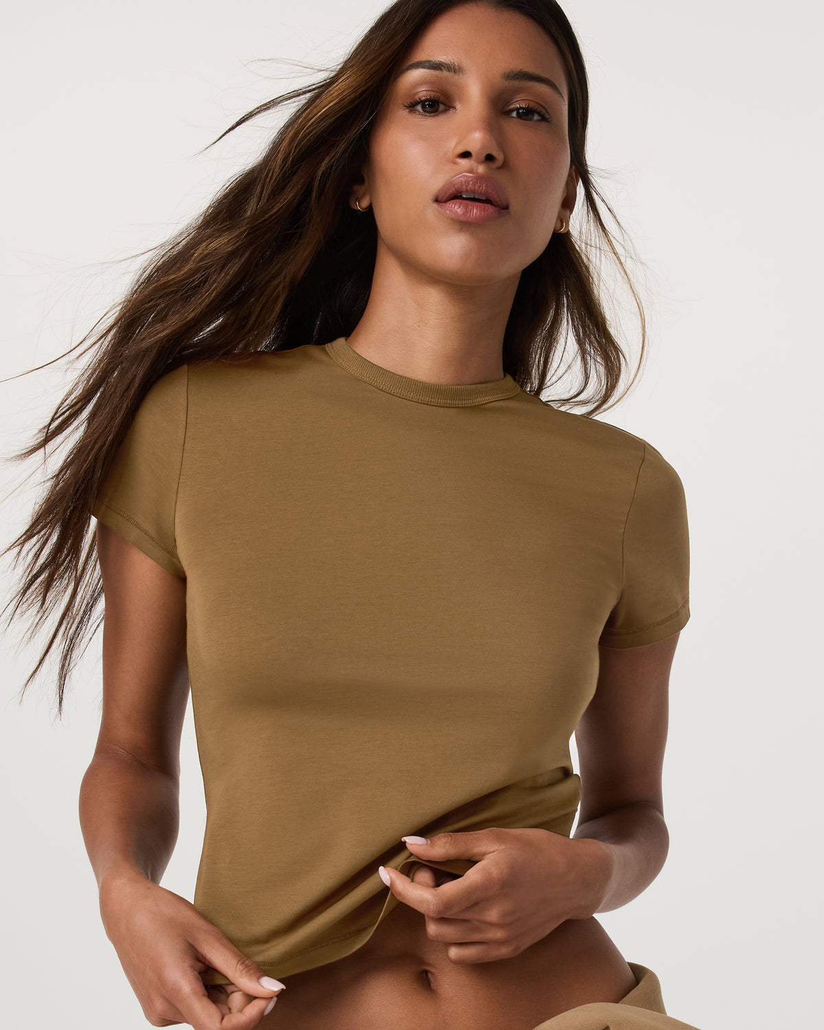 Women Vuori Short Sleeve Feather Classic Tee Women's Rum T-Shirt