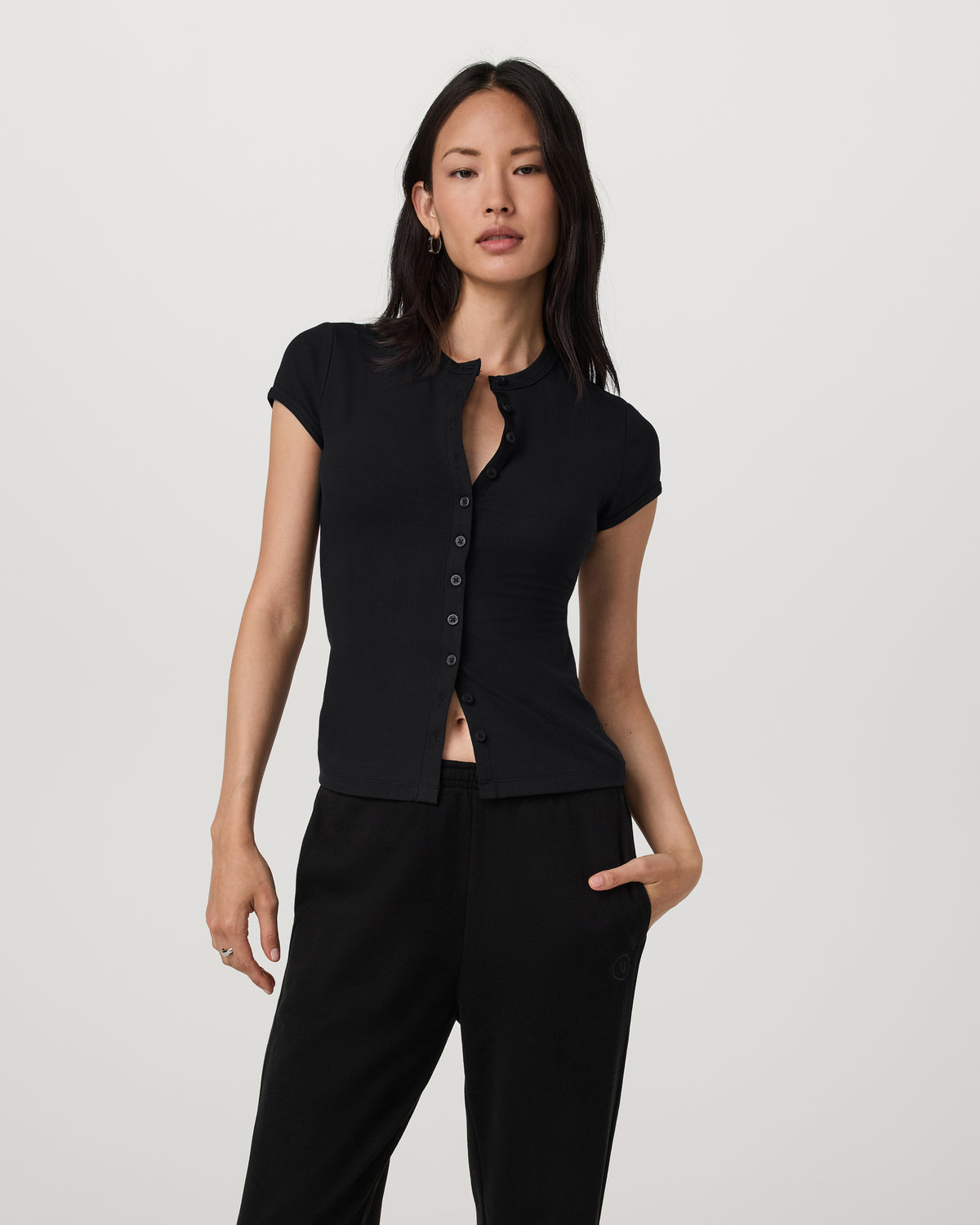 Women Vuori Short Sleeve Pose Button Up Women's Black Crewneck| Vuori