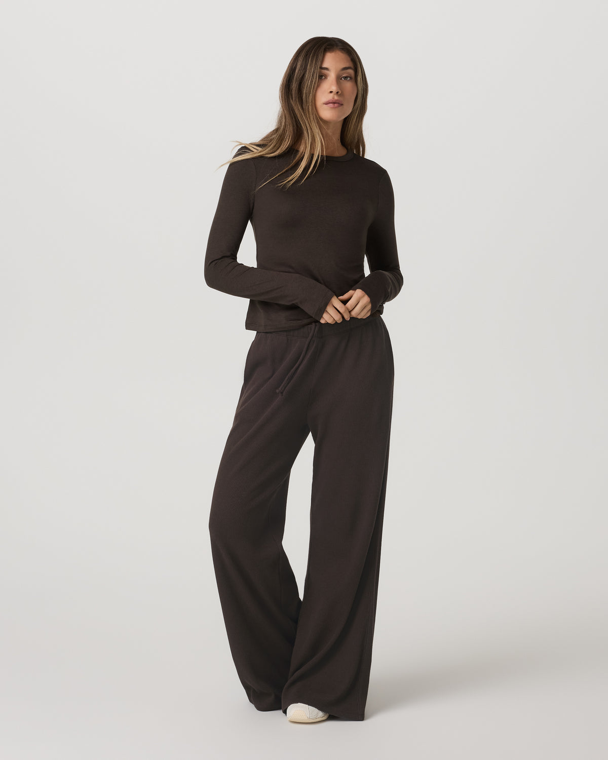 Women Vuori Long Sleeve Halo Essential Crew Tee Dark Java Heather