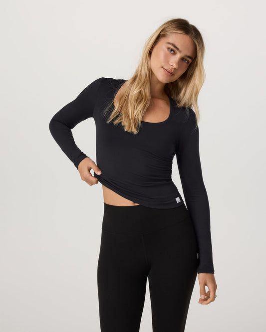 Women Vuori Women's Long Sleeve Halo Essential Scoop Solid Black