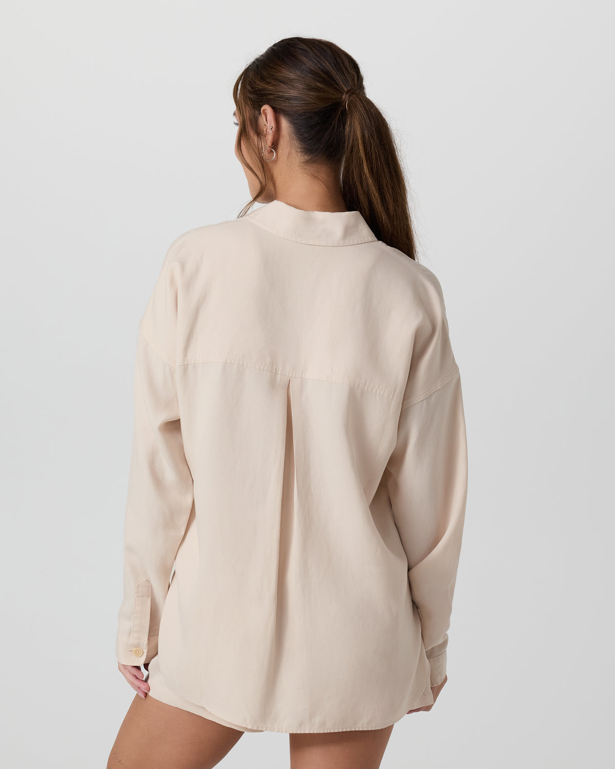 Women Vuori Trestles Twill Button Up Sand Dollar