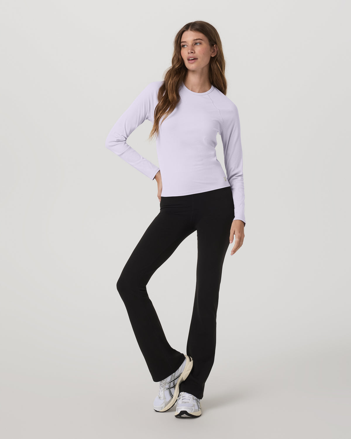 Women Vuori Long Sleeve Pose Crew Women's Lavender Ice Crewneck