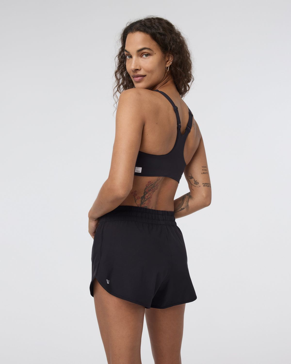 Women Vuori Dynamic Bra Black Medium Support Sports Bra
