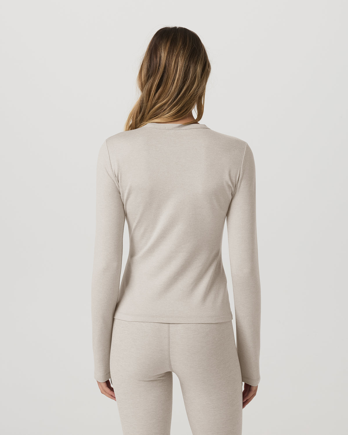 Women|New Vuori Long Sleeve Halo Essential Crew Tee Ecru Heather Shirt