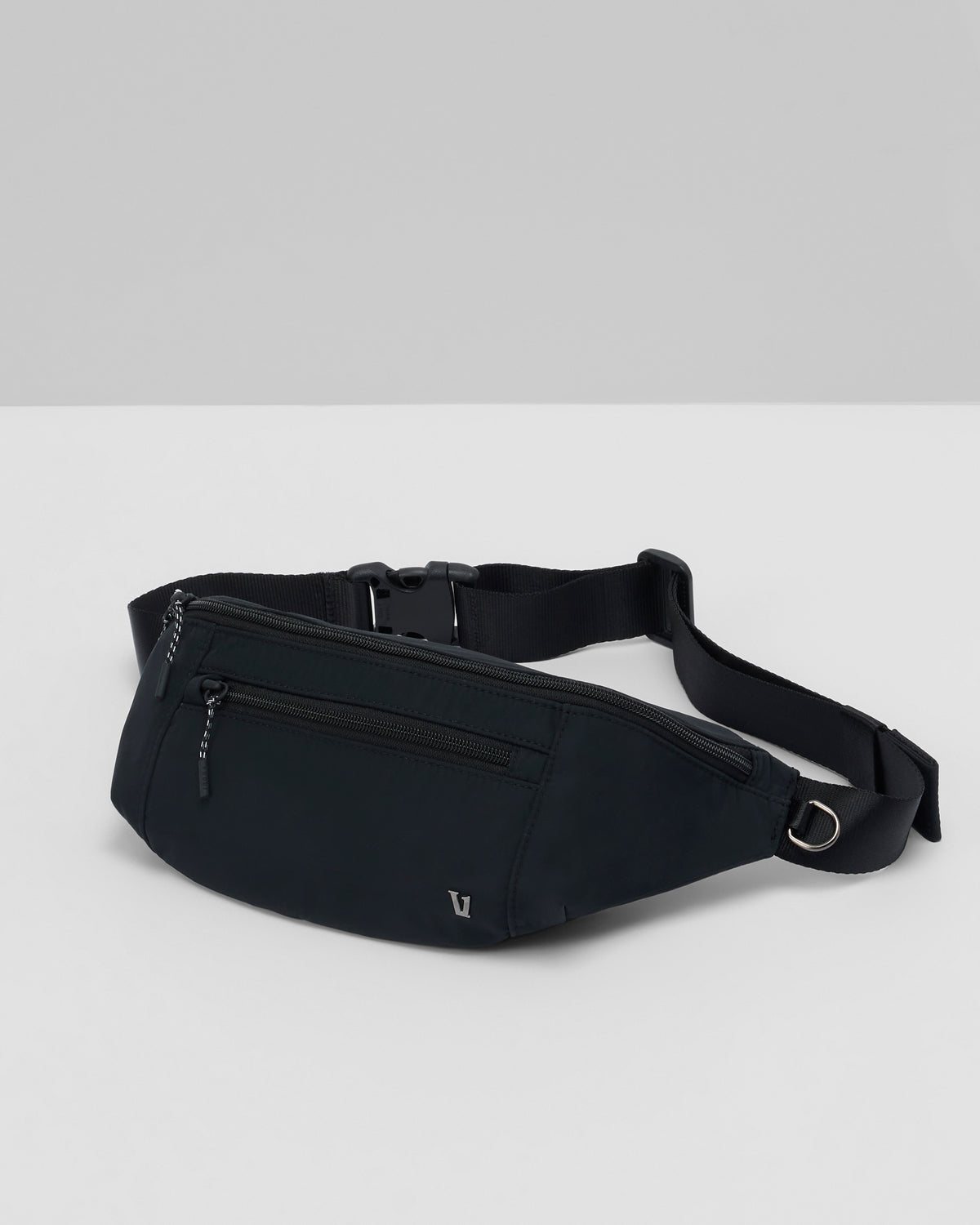 Women|Men|Accessories Vuori Vuori Sling 2.0 Black Sling Bag & Hip Pack