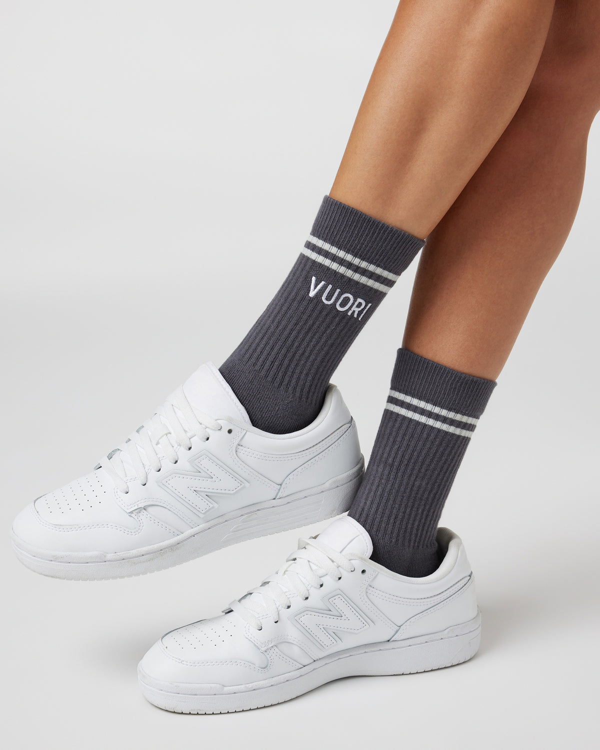 Women|Men|Accessories Vuori Vuori Crew Sock Charcoal Performance Crew Socks