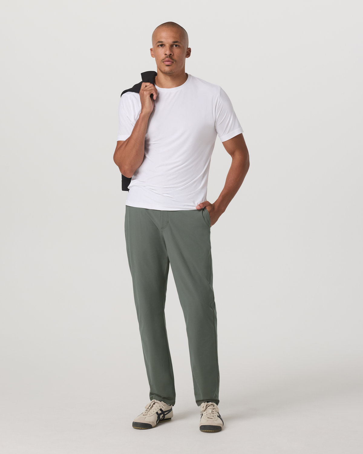 Men Vuori Meta Trouser Classic Fit 30" Men's Light Oregano Pants