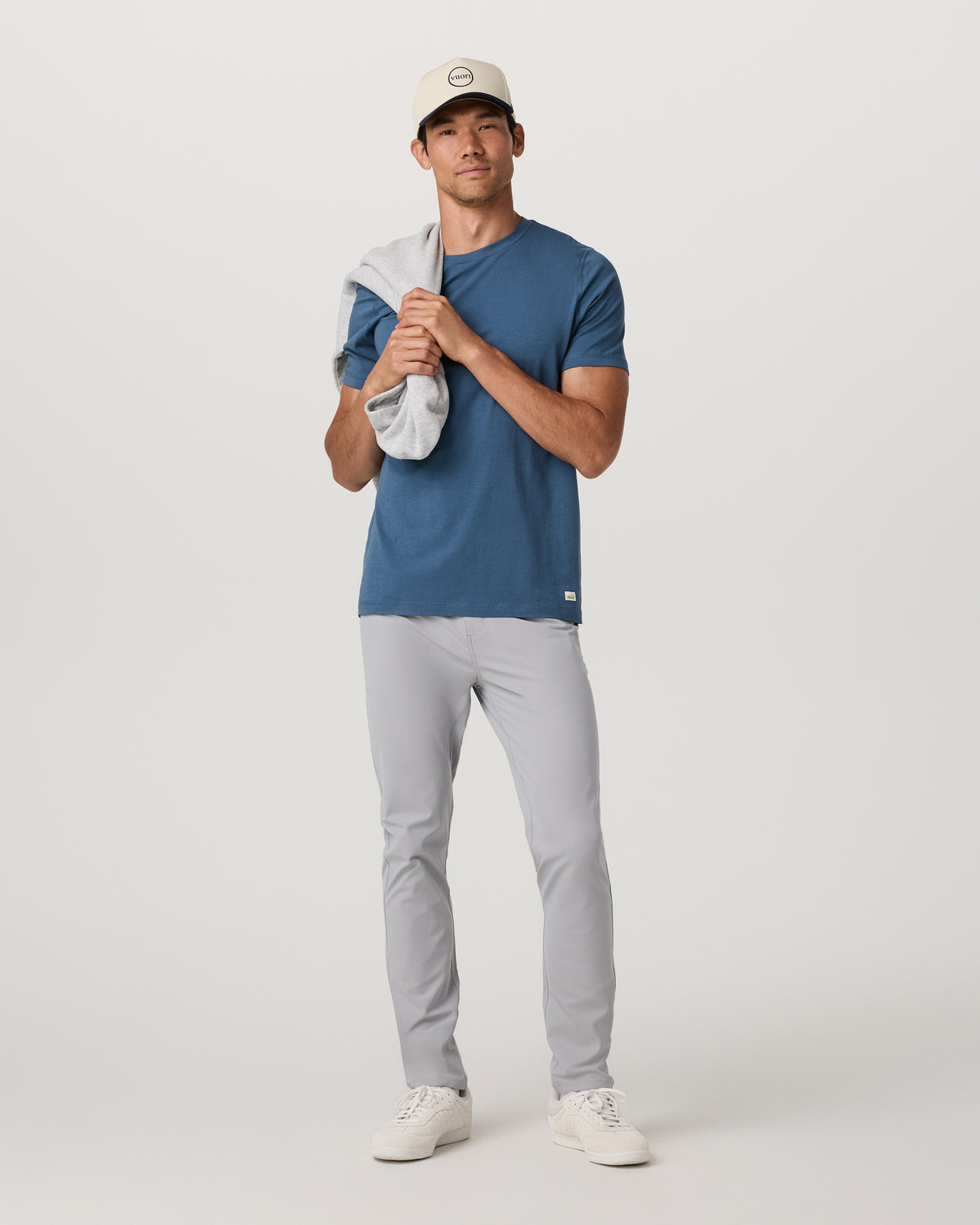 Men Vuori Meta Pant Athletic Slim Fit 32" Sea Fog 5-Pocket Pants