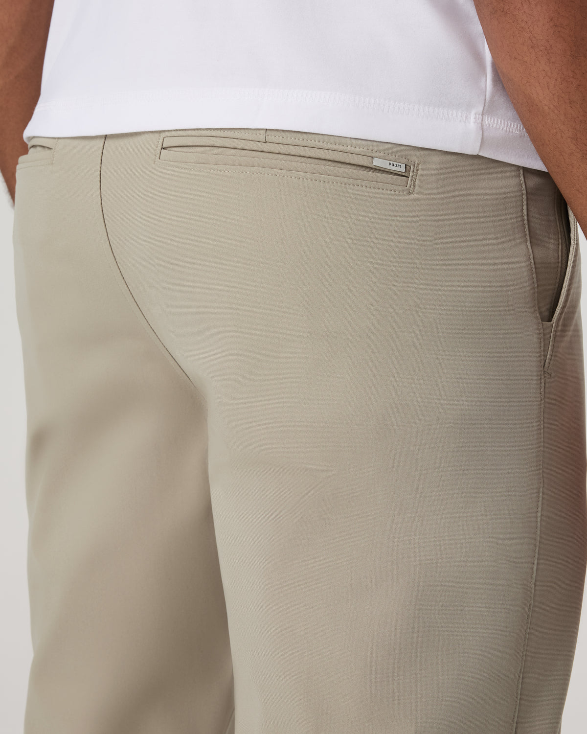 Men Vuori Meta Trouser Classic Fit 32" Men's Truffle Tailored Pants
