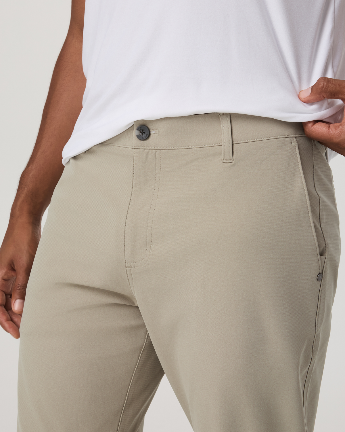 Men Vuori Meta Trouser Classic Fit 30" Men's Truffle Tailored Pants