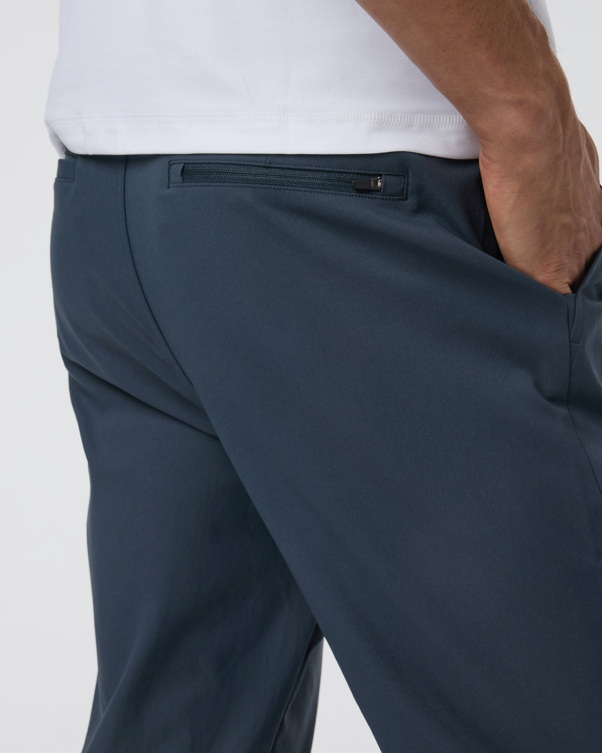 Men Vuori Cascade Tech Chino Pant Men's Ink Chinos