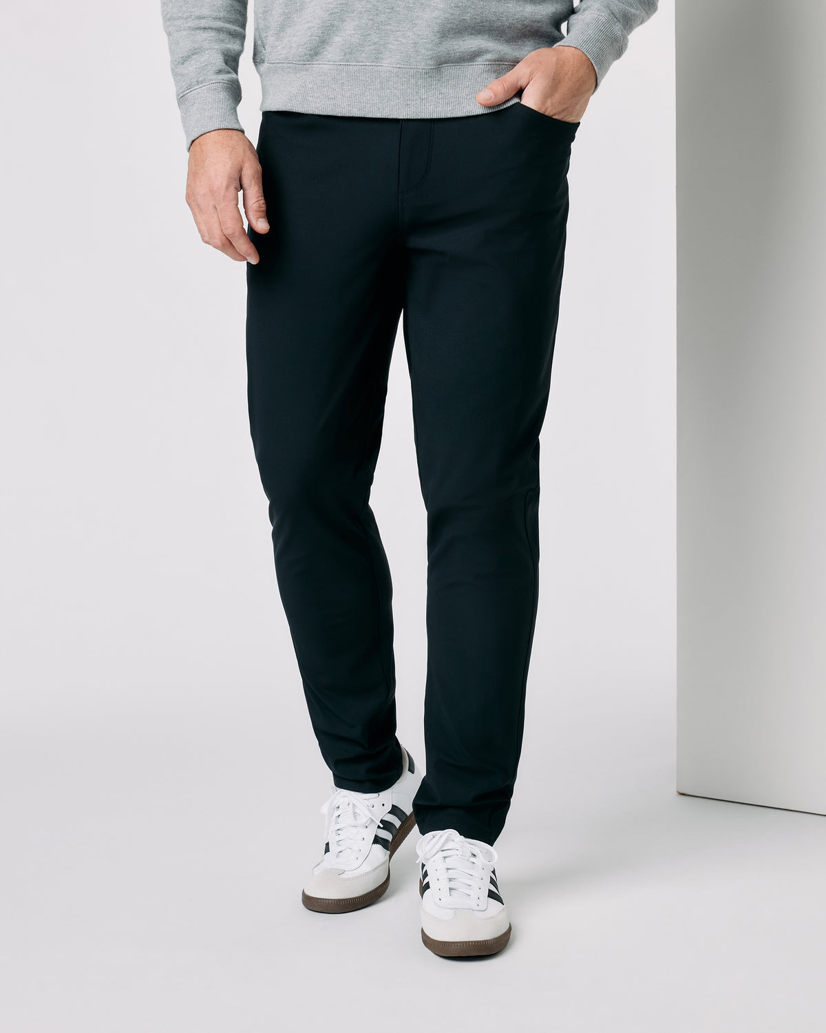 Men Vuori Meta Pant - 30" Black 5-Pocket Pants