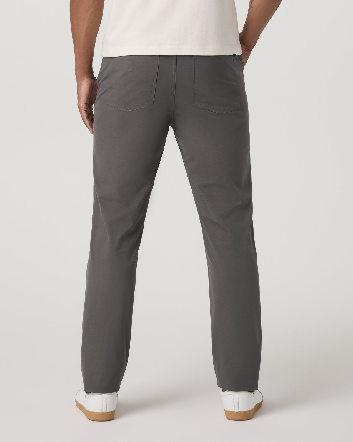 Men Vuori Meta Pant Classic Fit 32" Men's Warm Grey 5-Pocket Pants