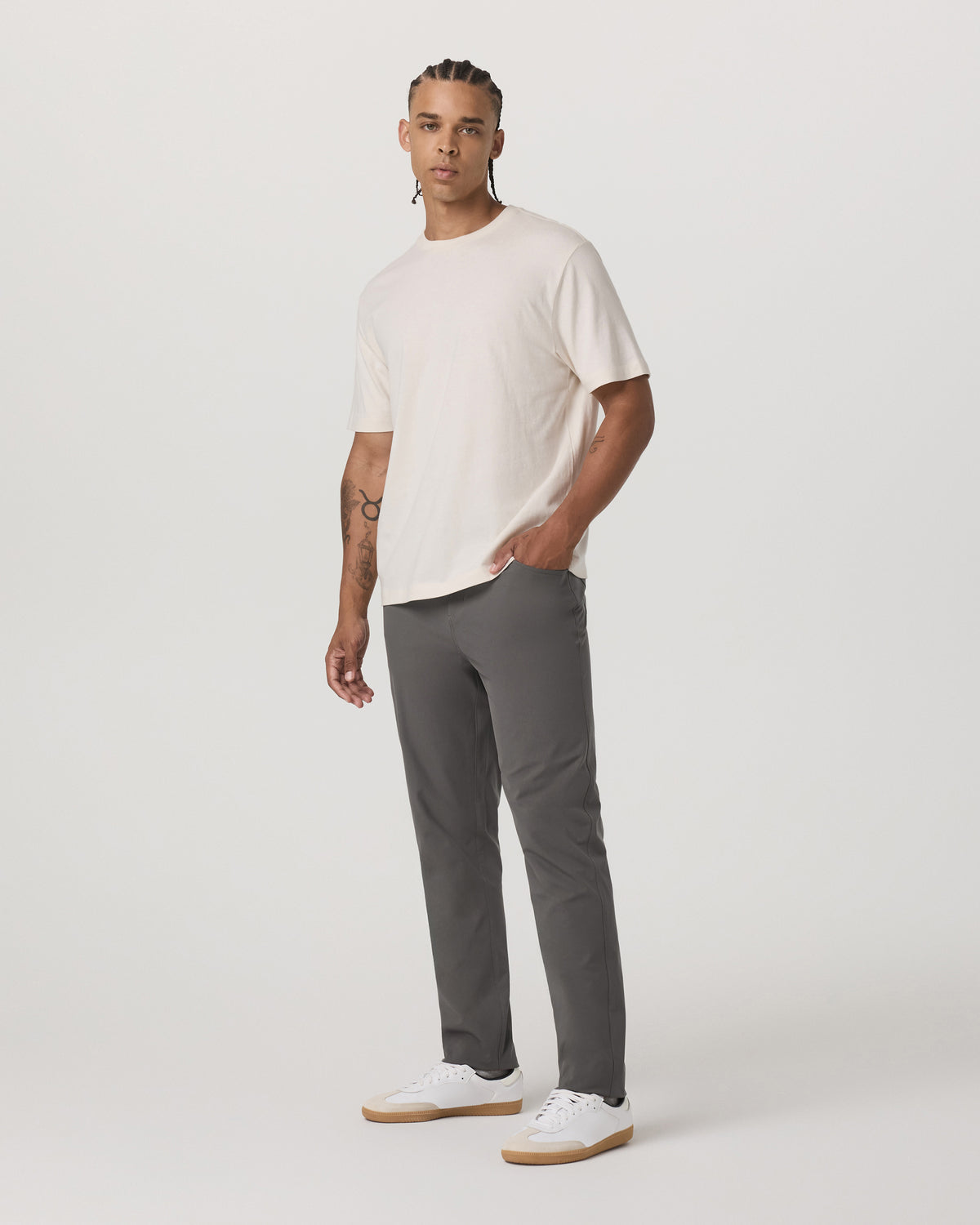 Men Vuori Meta Pant Classic Fit 32" Men's Warm Grey 5-Pocket Pants