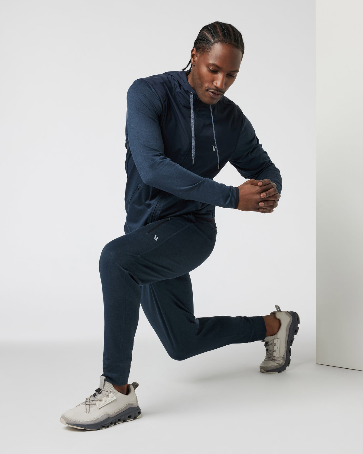 Men Vuori Sunday Performance Jogger Ink Navy Blue Joggers