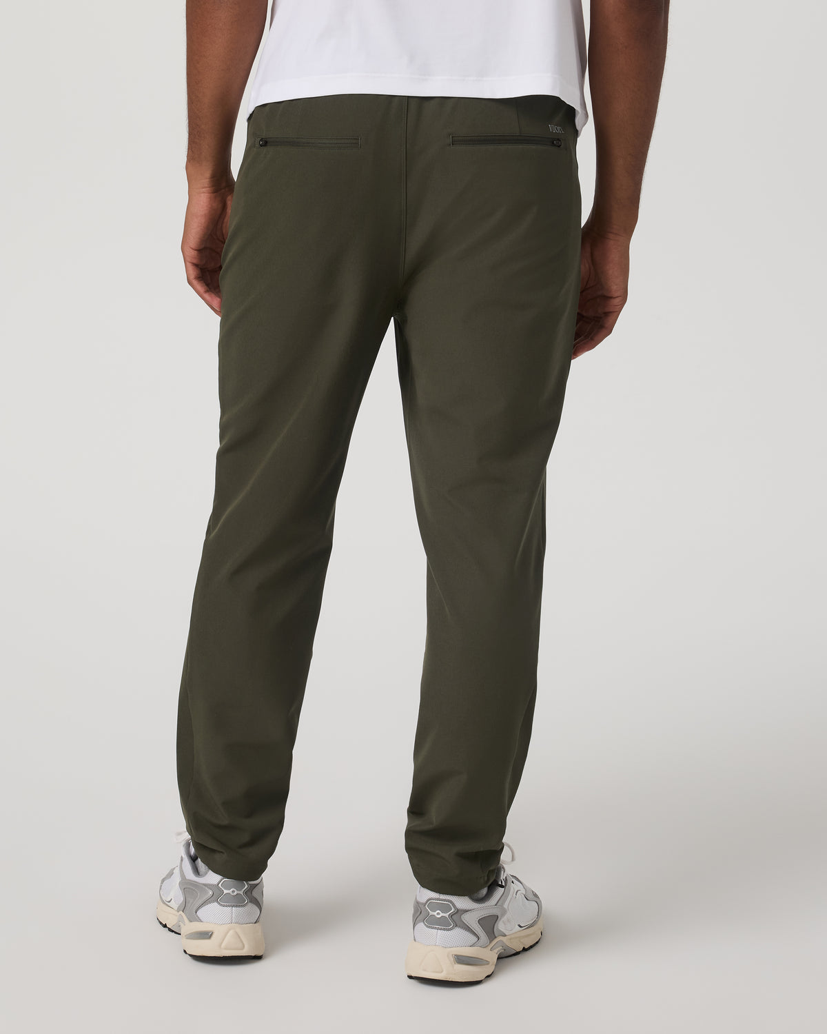 Men Vuori Train Tech HD Pant Classic 29" Men's Olive Pants
