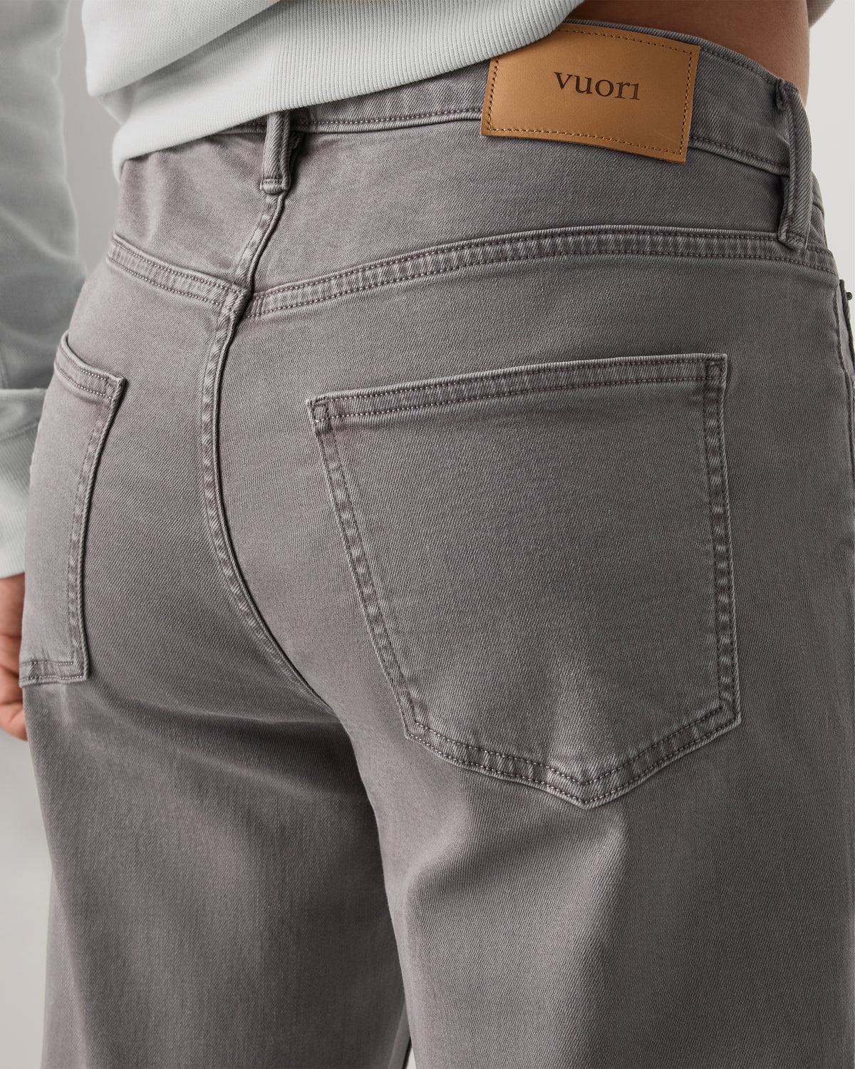 Men Vuori Benton Stretch Twill Pant Classic Fit 30" Cavern Grey Jeans