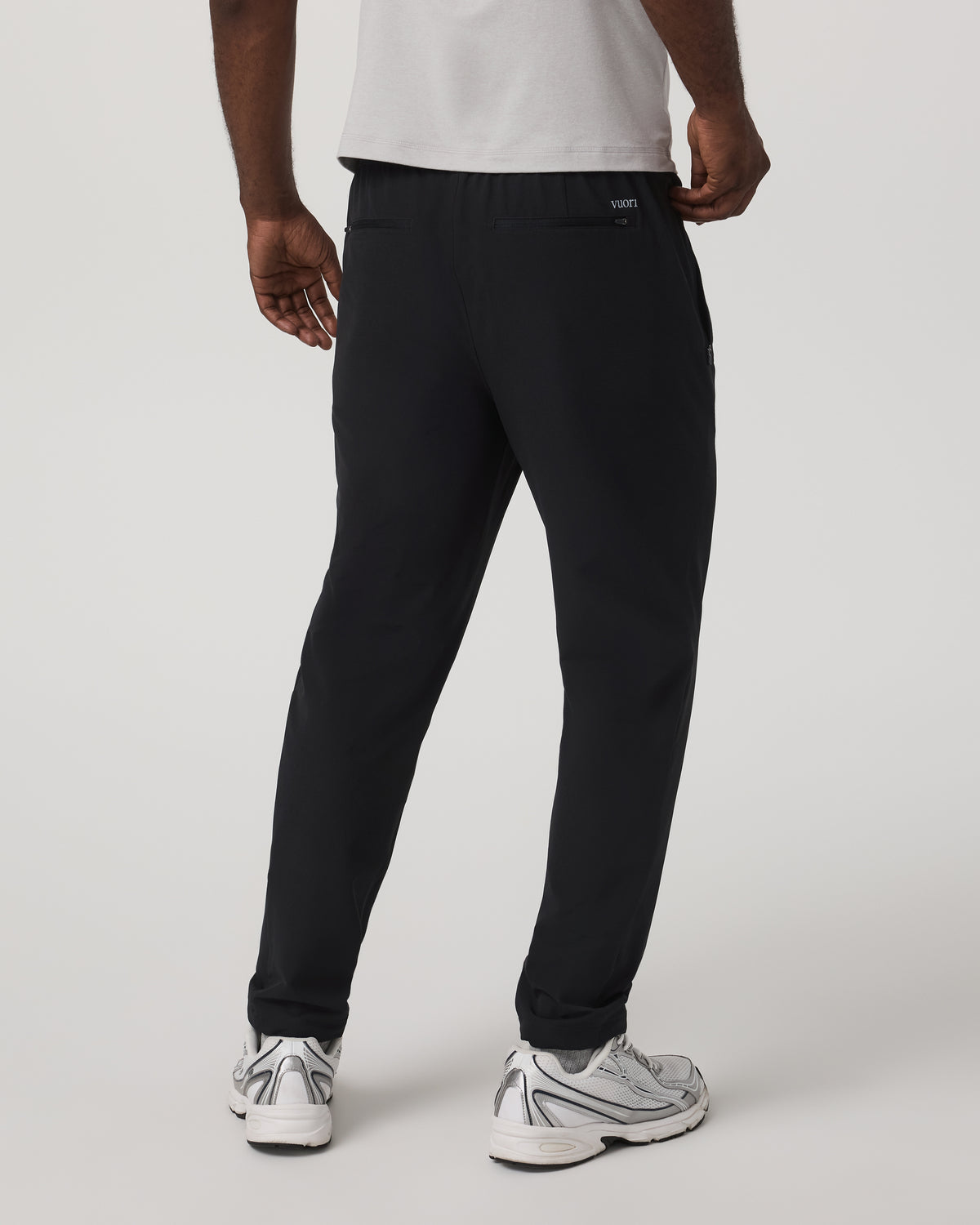 Men Vuori Train Tech HD Pant Classic 29" Men's Black Pants