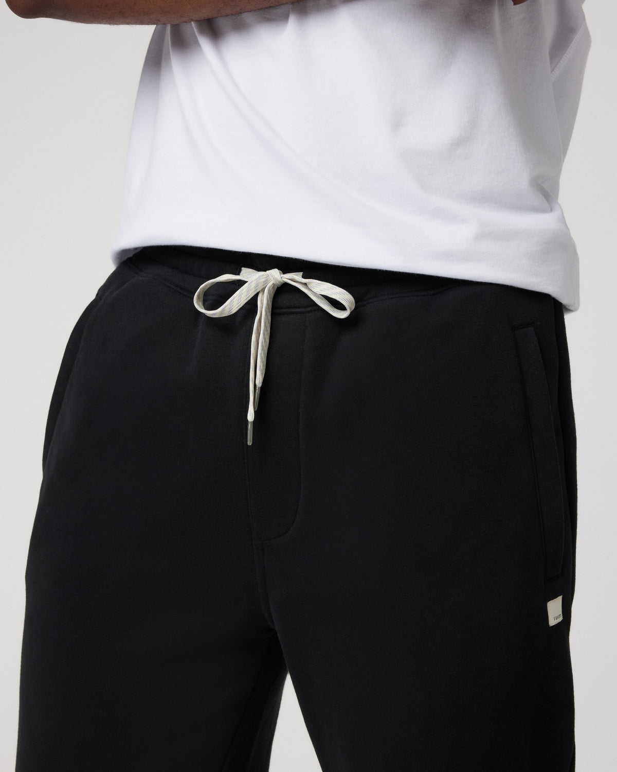 Men Vuori Seaside Sweatpant 28" Men's Relaxed Fit Black Sweatpant