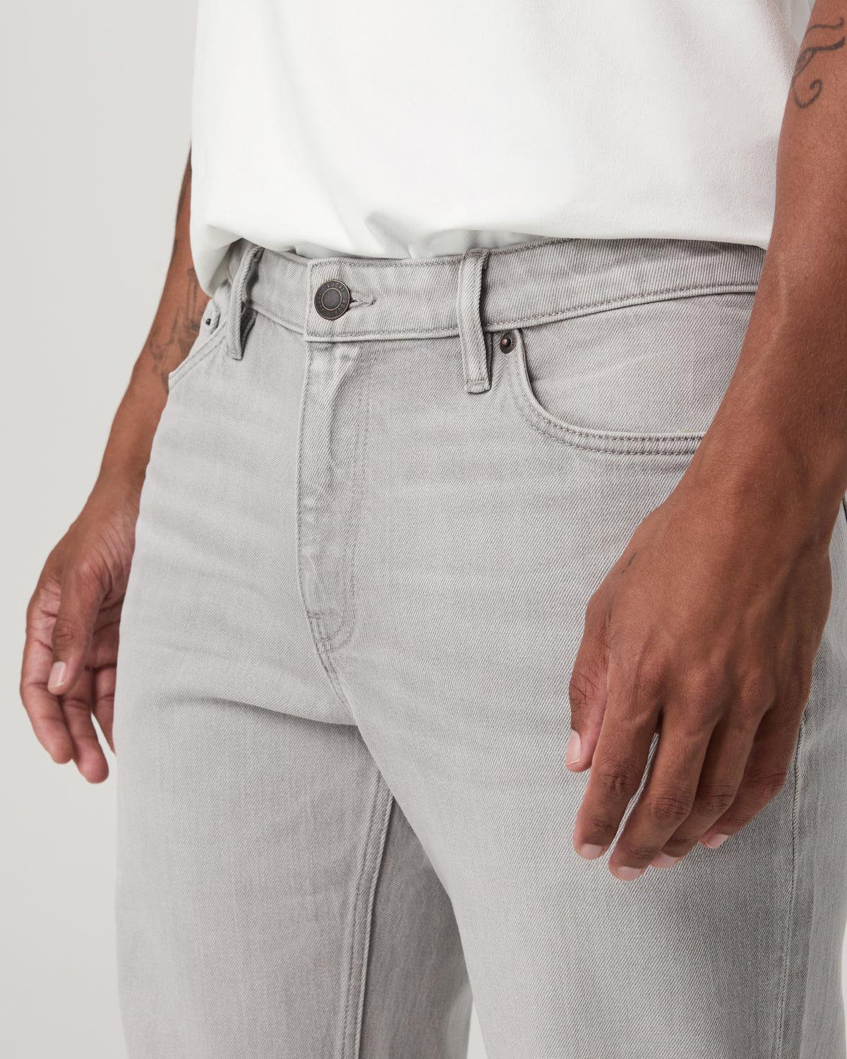 Men Vuori Vuori Vintage Jean Classic Fit 32" Men's MoonWash Denim