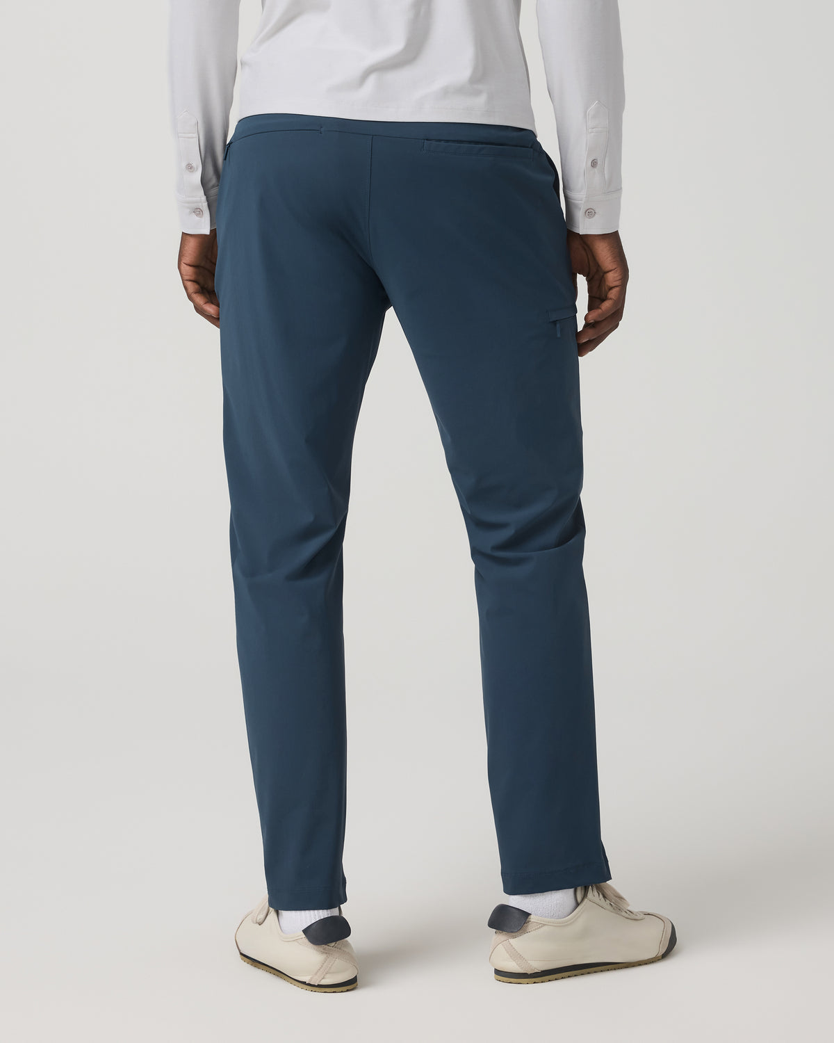 Men Vuori Fleet Trouser Classic Fit 30" Men's Ocean Blue Chino Pant